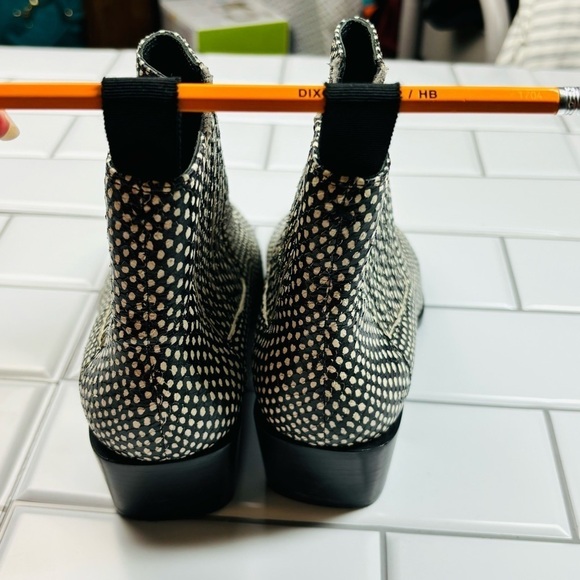 Rag & Bone Rover Black and White Chelsea Boot EU36/US 6 - Picture 7 of 16